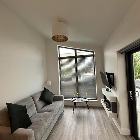 Clifden 1 Bedroom *